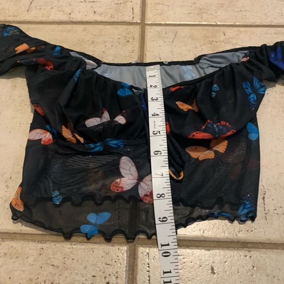 Black Butterfly Print Top - Picture 6 of 8